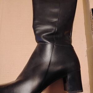 Santana Canada Elegant Black Heeled Boots